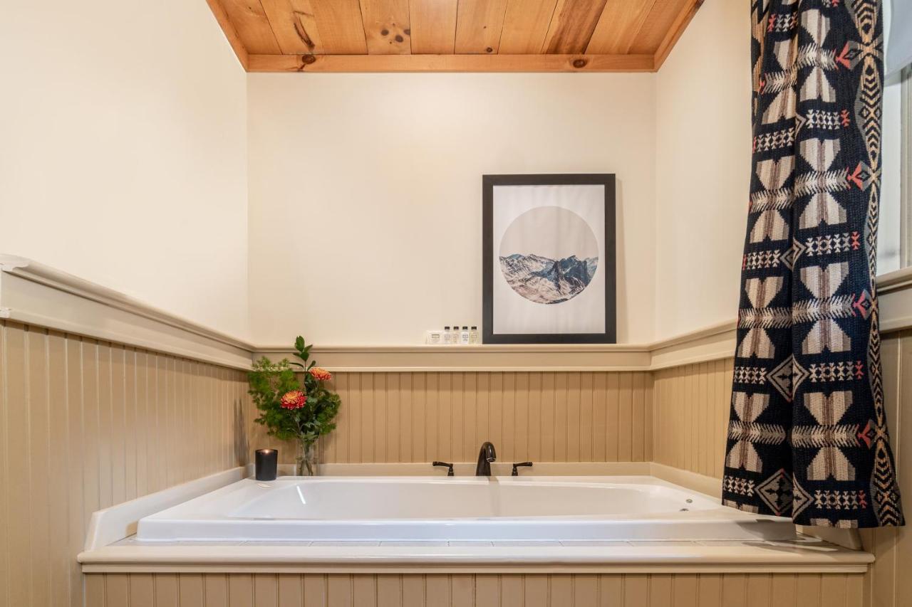 The Alpine Lodge North Creek 외부 사진