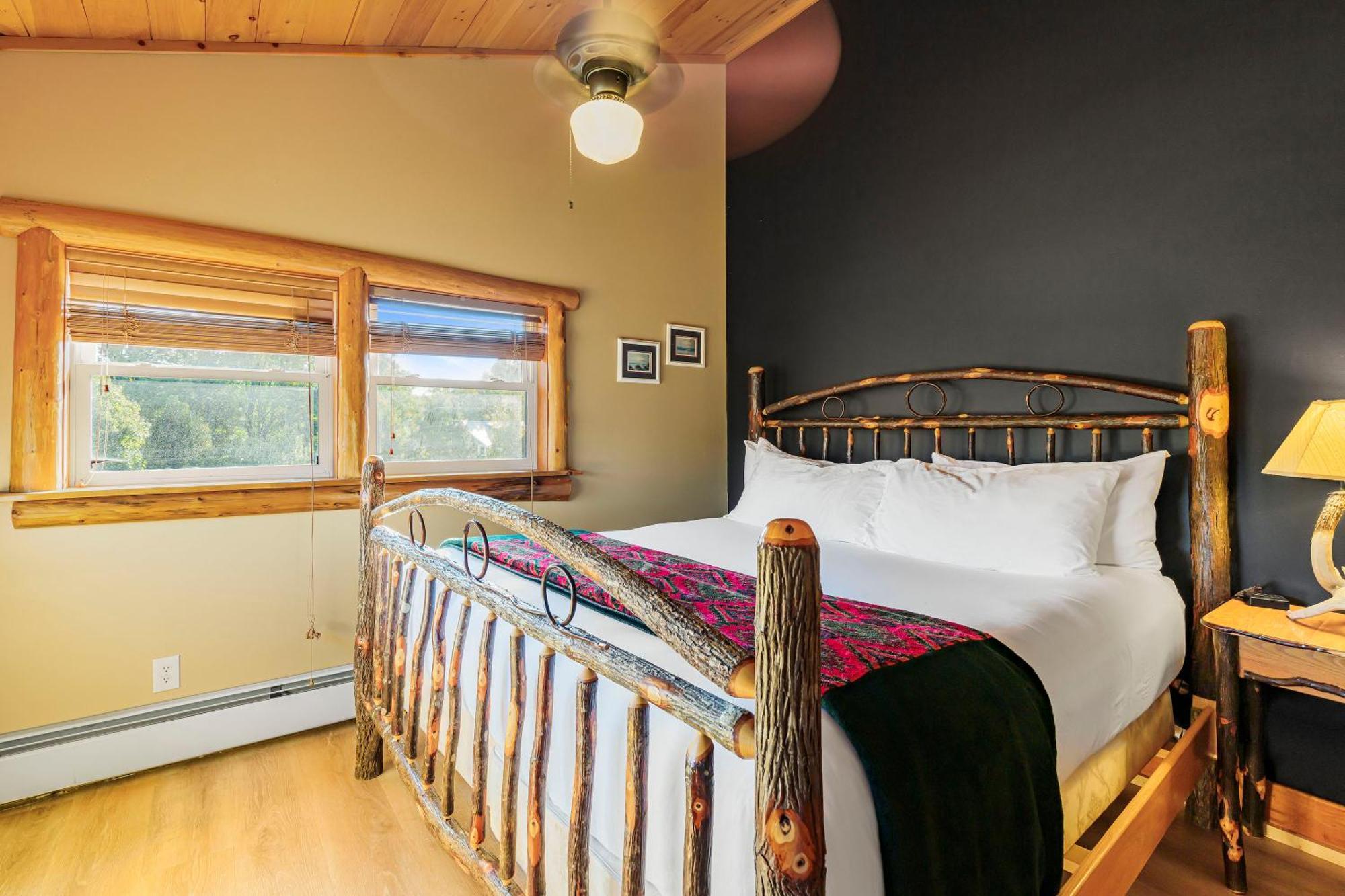 The Alpine Lodge North Creek 외부 사진