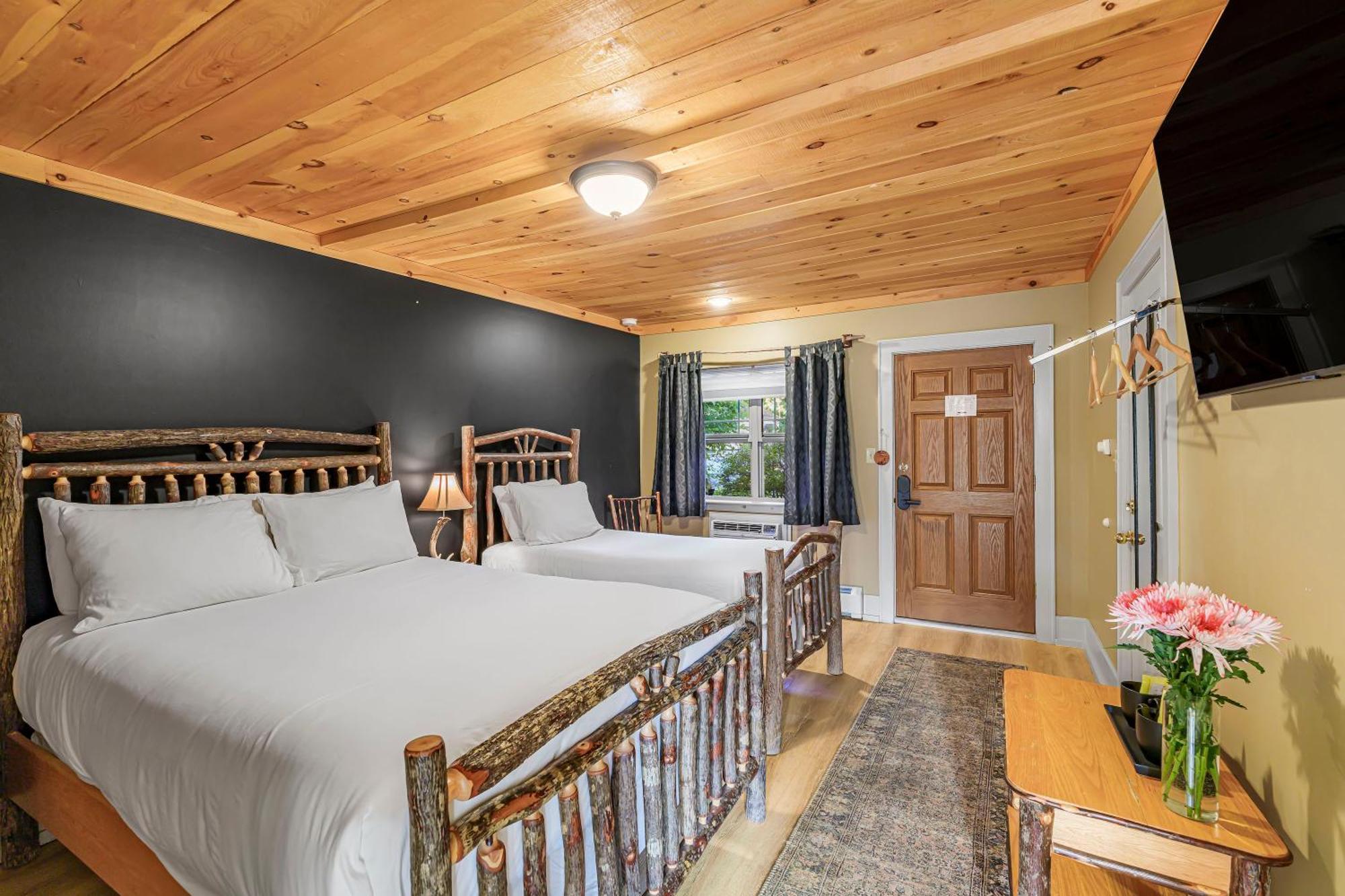 The Alpine Lodge North Creek 외부 사진